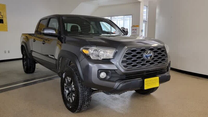 Used 2022 Toyota Tacoma TRD Off Road Double Cab 6  Bed V6 AT Crew Cab Pickup – 3TMDZ5BN5NM121723 full